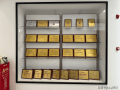 <b>为帮帮分歧需求的业从精准筛品牌</b>